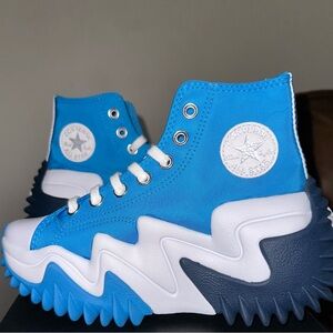 New , never worn, Men’s Converse Run Star Motion CX HI , size 4 men / women 5.5